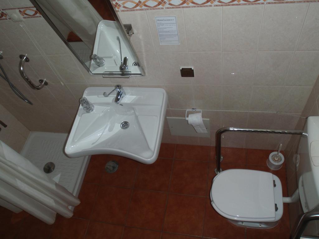 Hotel Romba Ourique Extérieur photo