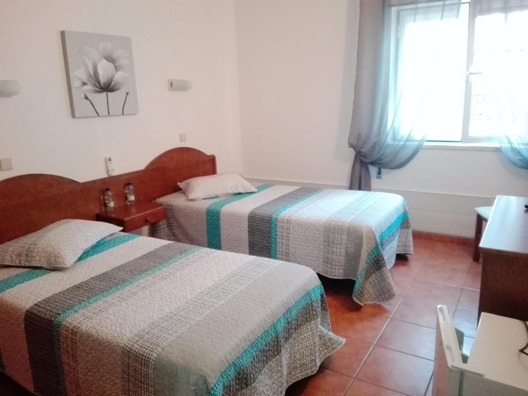 Hotel Romba Ourique Extérieur photo