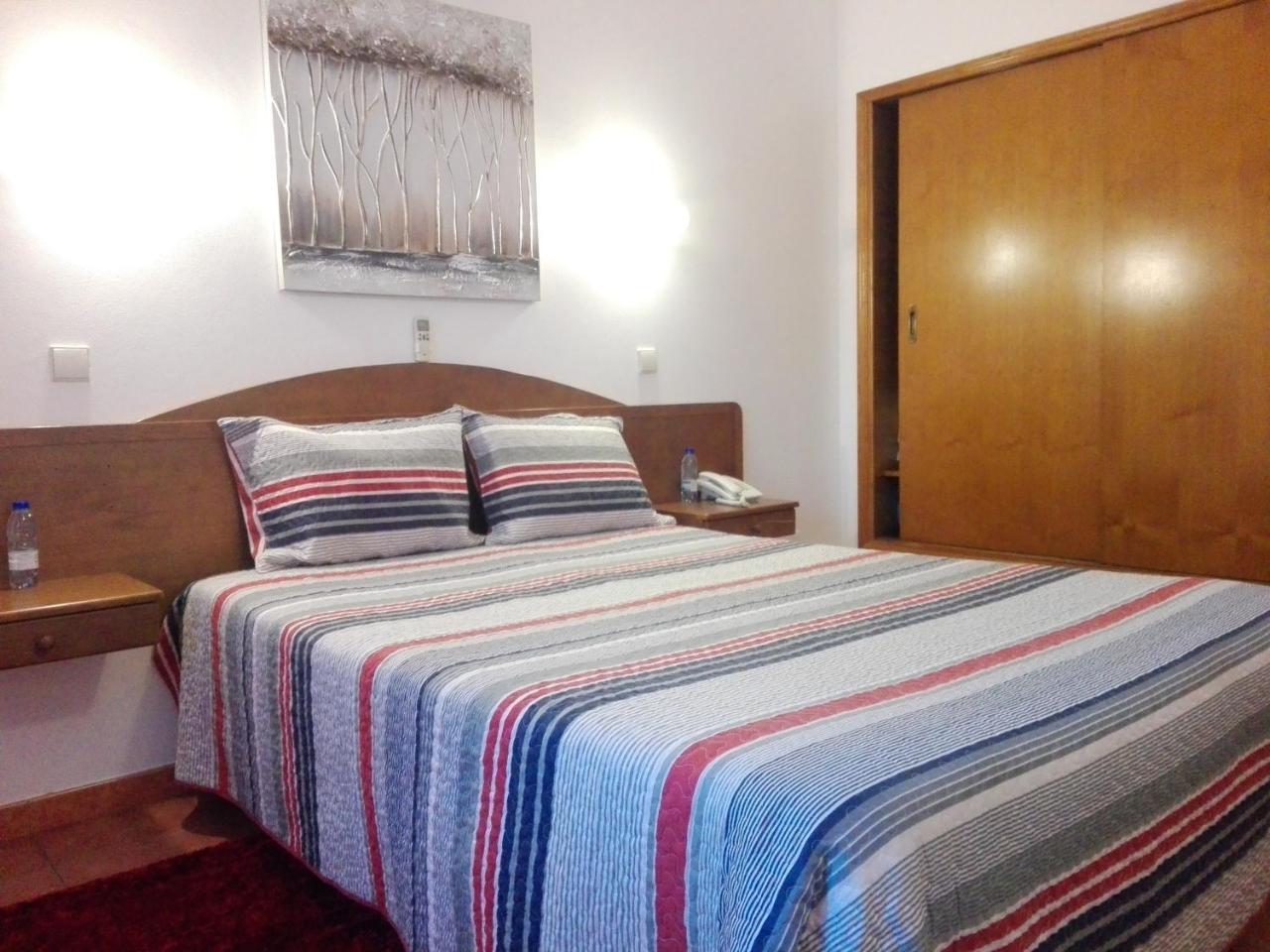 Hotel Romba Ourique Extérieur photo
