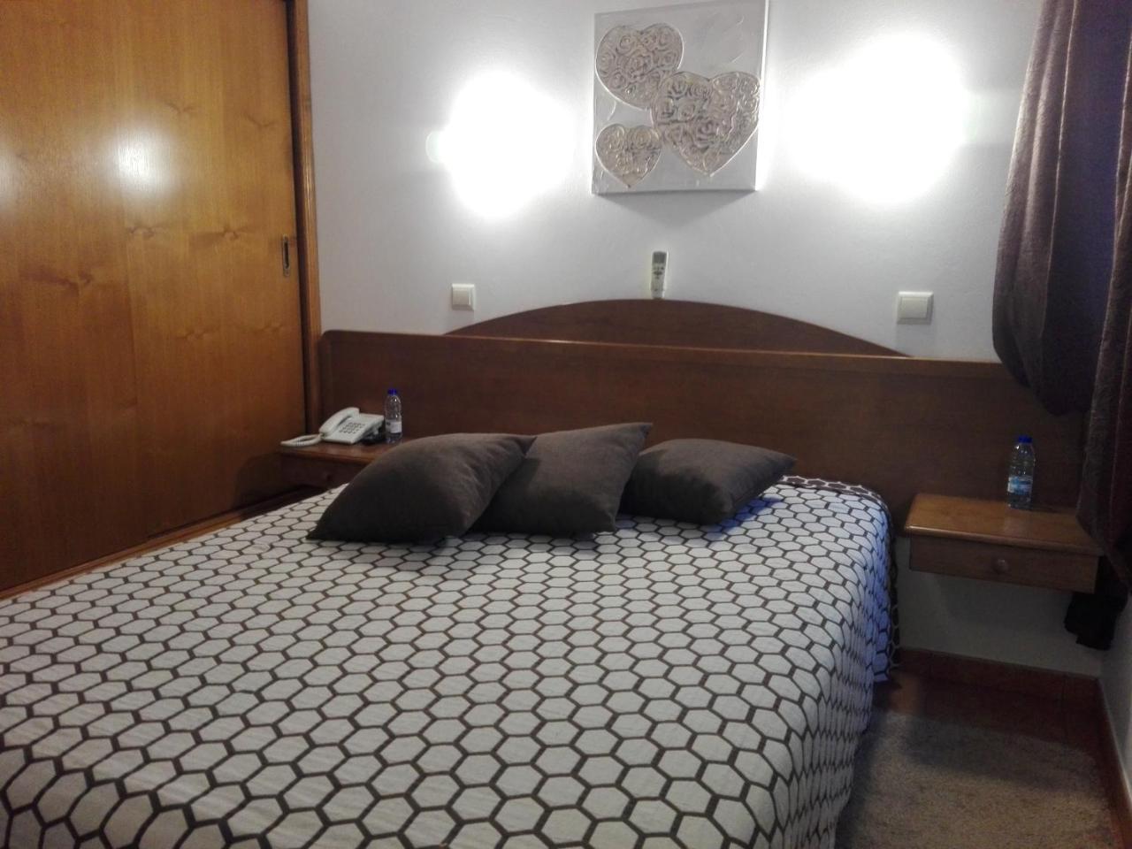 Hotel Romba Ourique Extérieur photo